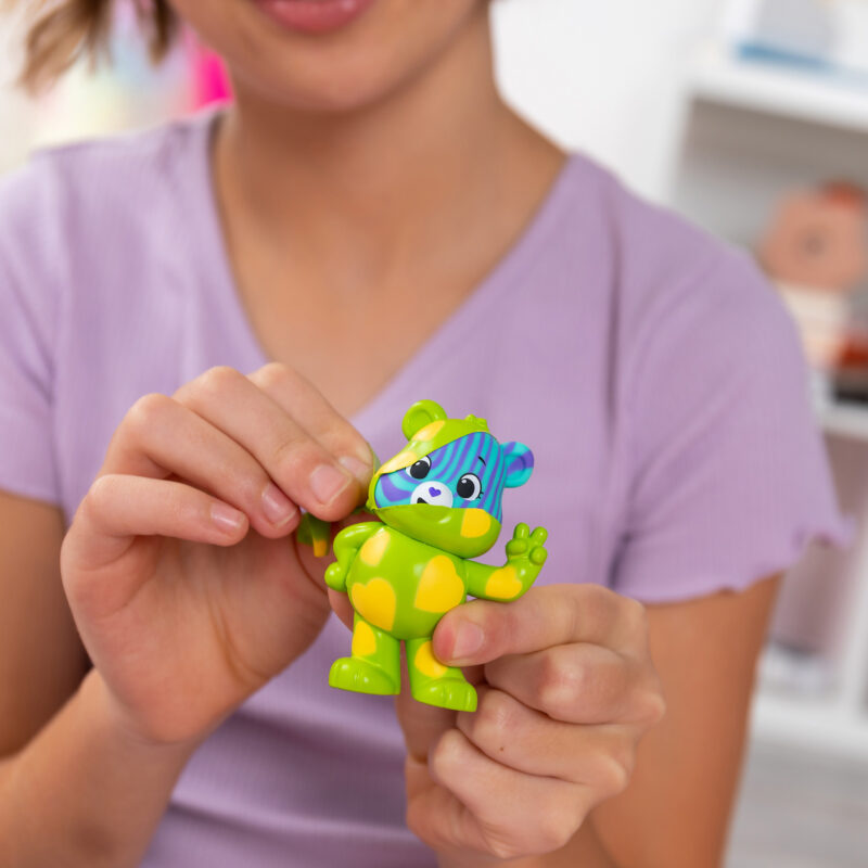 Care Bears – Peel and Reveal