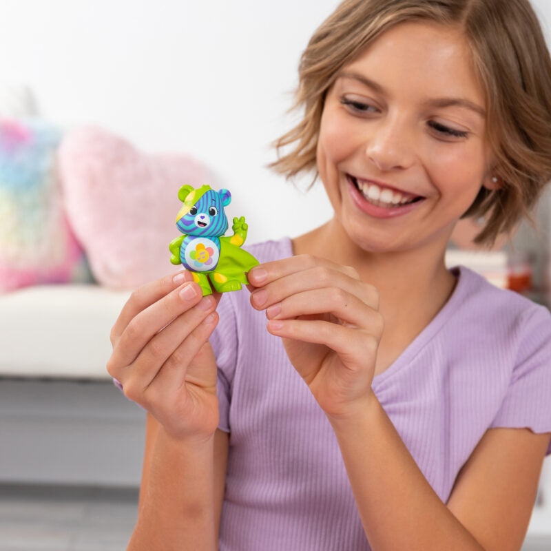 Care Bears – Peel and Reveal